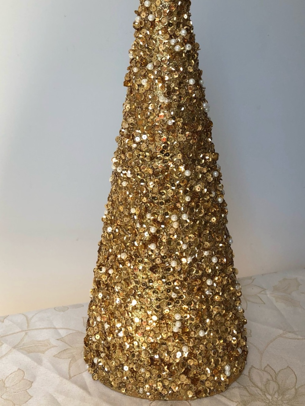 New Sparkling Gold Sequin & Pearl Tabletop Tree